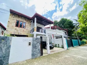 Modern 4-Bedroom House for Sale – Hokandara