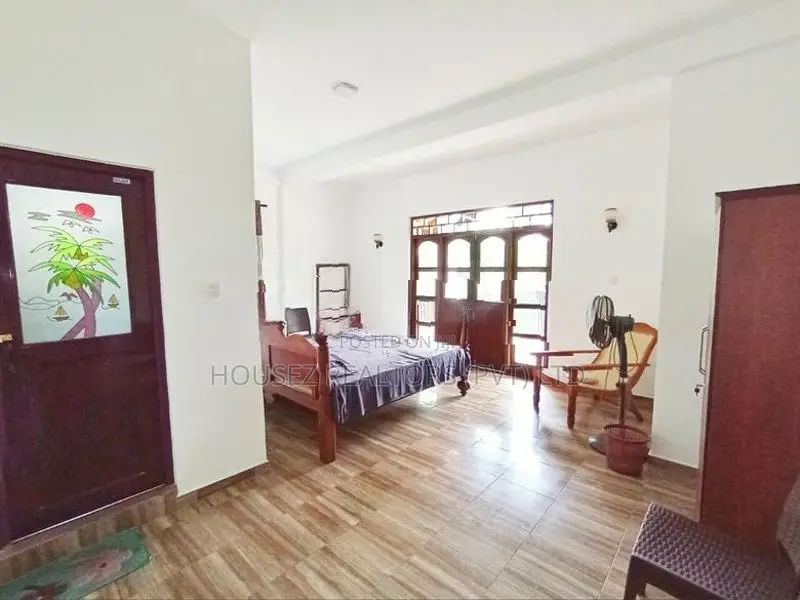 3-Storey House for Rent in Bandaragama