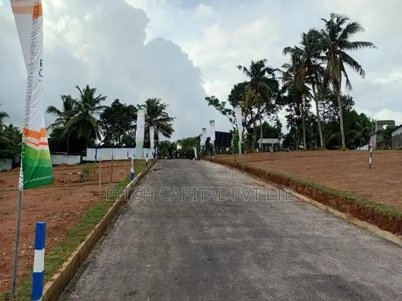 Bandaragama - uyanwatta සුද්දර වැවට මායීම්ව අගනා බිම්කොටස්