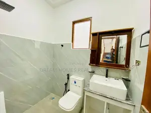 Modern 4-Bedroom House for Sale – Hokandara