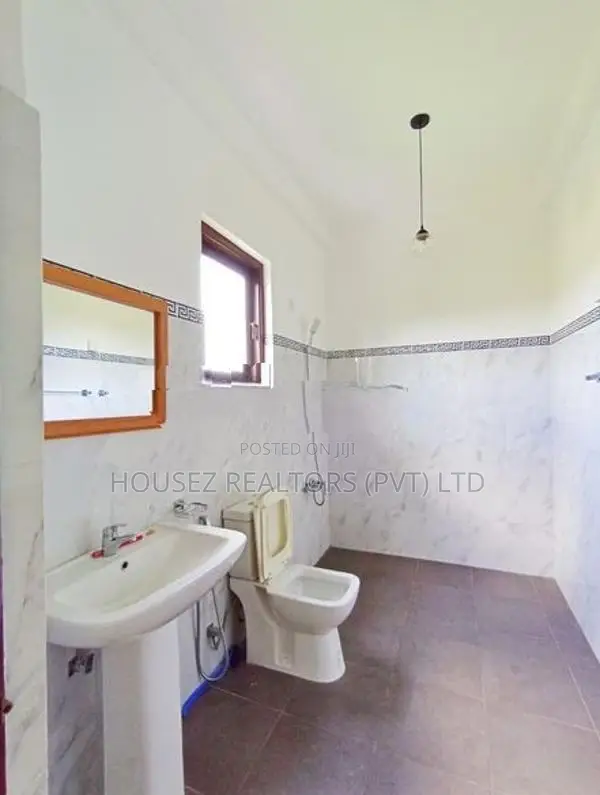 3-Storey House for Rent in Bandaragama