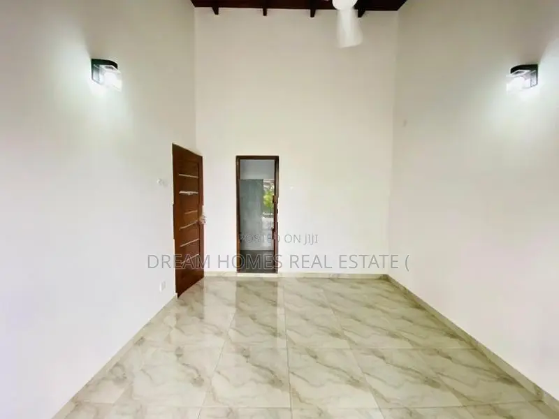 Modern 4-Bedroom House for Sale – Hokandara