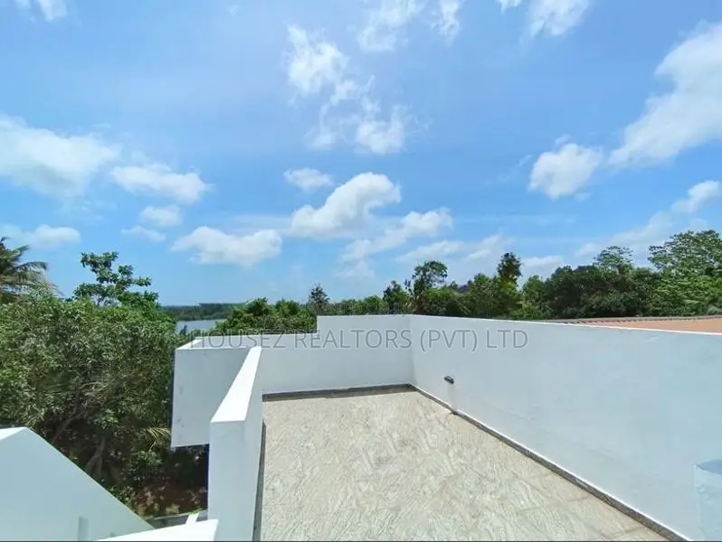 3-Storey House for Rent in Bandaragama