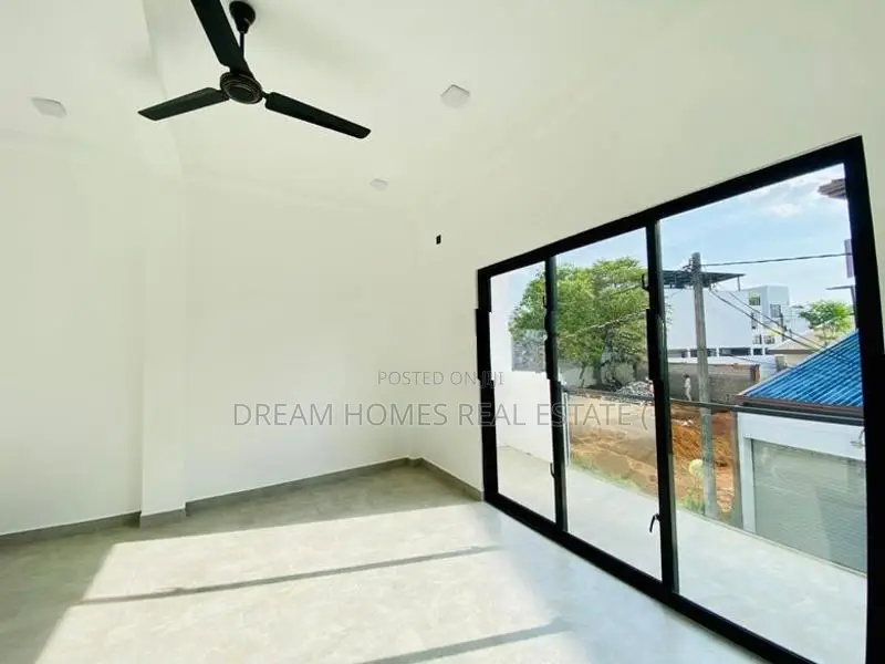 3 Bedroom House for Sale – Peaceful Residential Area in Athurugiriya