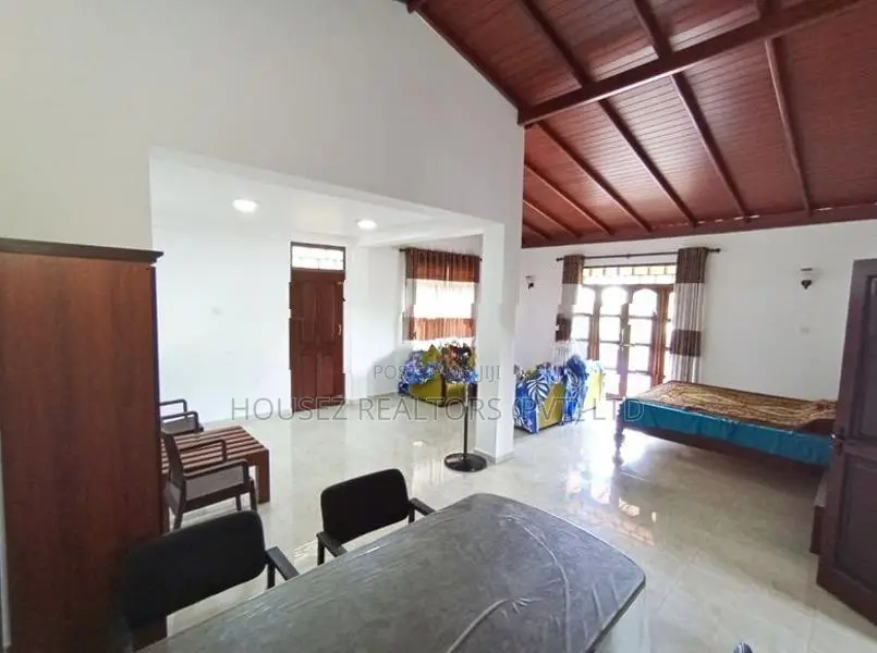 3-Storey House for Rent in Bandaragama