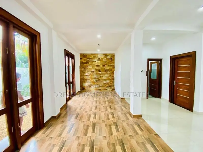 Modern 4-Bedroom House for Sale – Hokandara