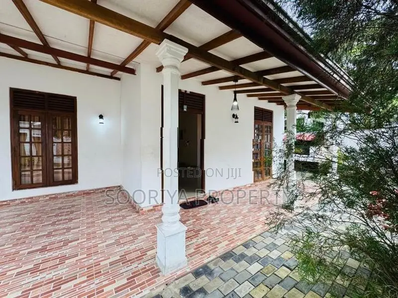 Newly Build Single Story House for Sale in Piliyandala