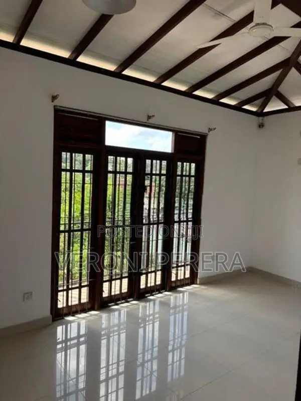 2 Story House for Rent in Boralesgamuwa