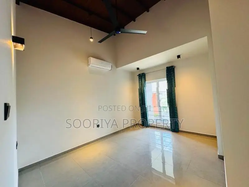 2 Story Brand New Luxury House for Sale in Piliyandala