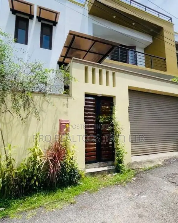 04 BR Modern Luxury House for Sale in Malabe