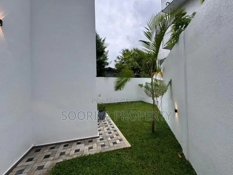 Modern Brand New House for Sale in Piliyandala