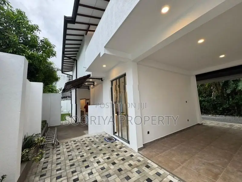Modern Brand New House for Sale in Piliyandala