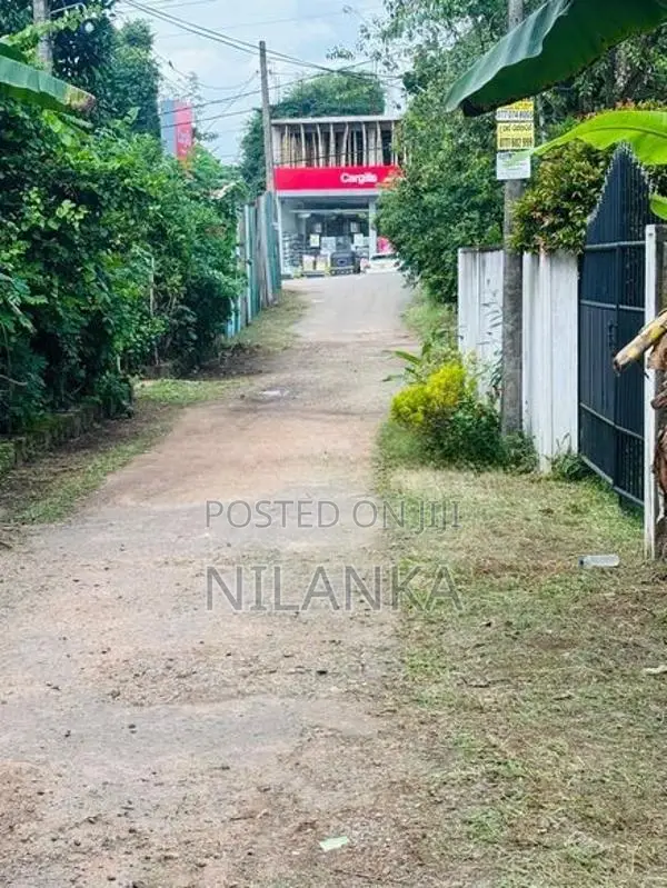 10 Perch Land with House Horana Road