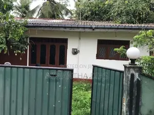 Fully Equipped House on 10 Perch Land for Sale in Bandaragama
