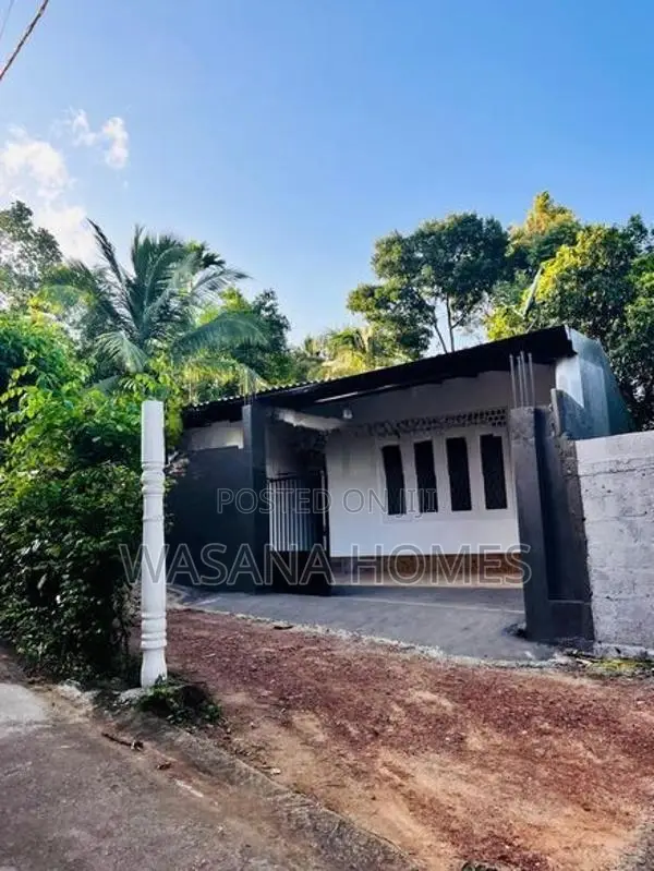 Valuable Single Story House for Sale Thalapathpitiya