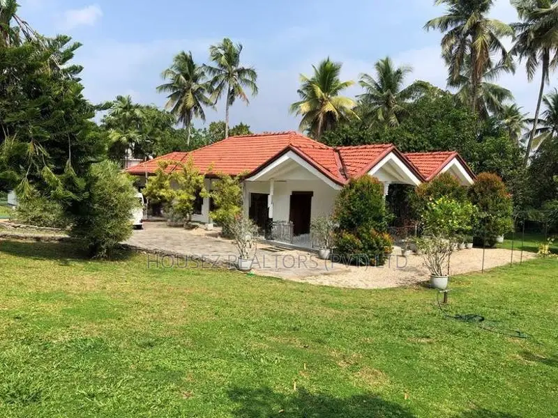 Prime 119.2-Perch House for Sale - Balummahara