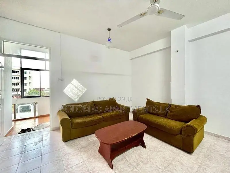 Apartment for Short-Term Rental in Wellawatta. (Property Code: CSH301)