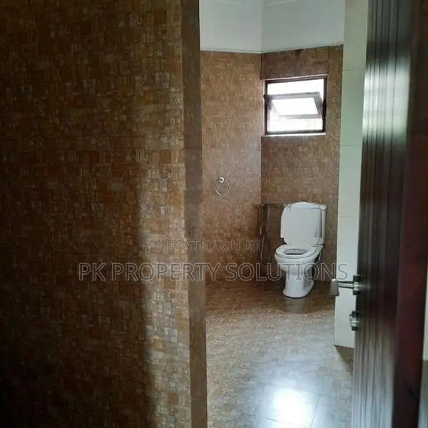 House for Rent in Colombo 8 ( File no 641B/3)Fairfield Garden