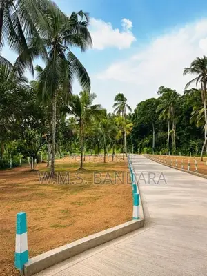Land for sale in wathupitiwala Walgamulla R1