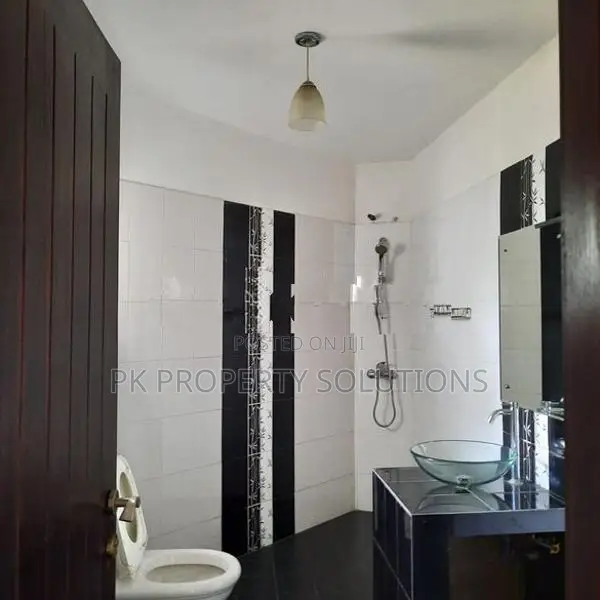 House for Rent in Colombo 8 ( File no 641B/3)Fairfield Garden