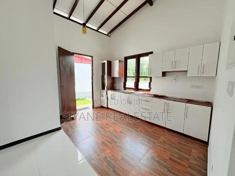 Brand New House for Sale in Piliyandala Makandana