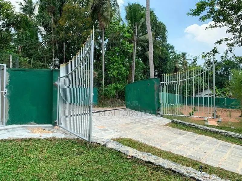 Prime 119.2-Perch House for Sale - Balummahara