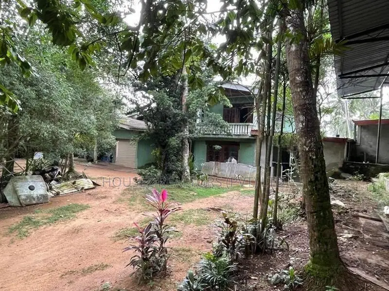 Prime 4 Acre 30 Perch Commercial Land for Sale – Watareka, Padukka