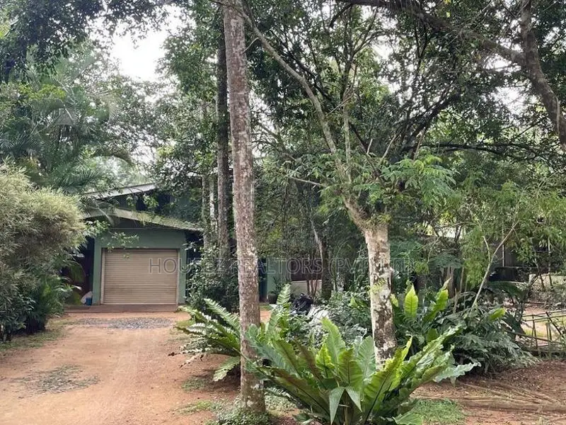 Prime 4 Acre 30 Perch Commercial Land for Sale – Watareka, Padukka