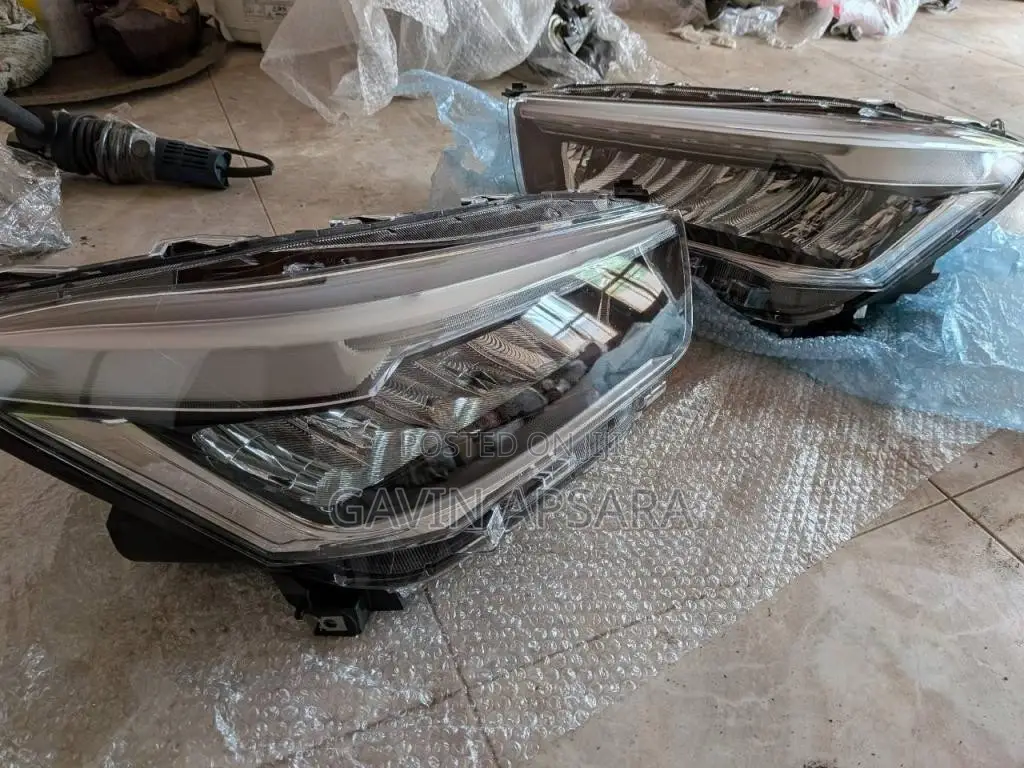 ToyotaRaizeGenuineHead LightsLHRH for Car