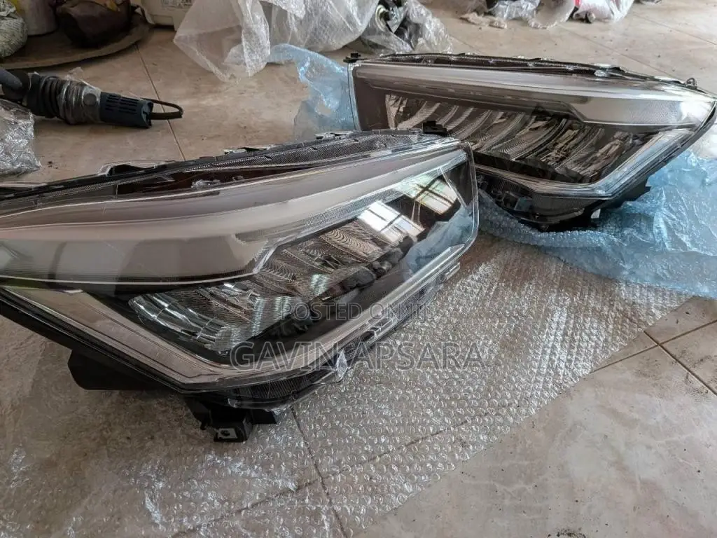 ToyotaRaizeGenuineHead LightsLHRH for Car