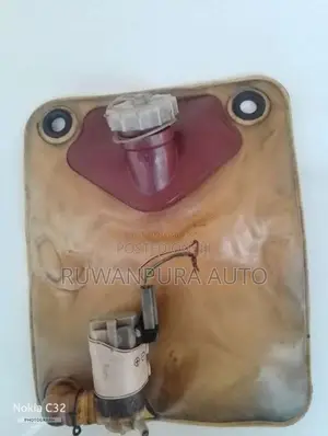 Hiace van rear windscreen washer tank for Van