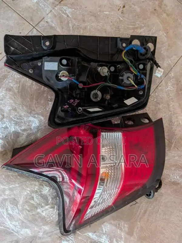 NissanNoteTail LightsLHRH for Car