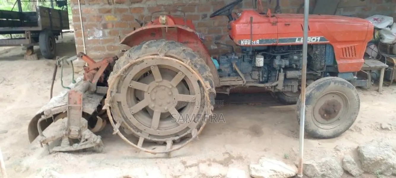 Kubota L 2601 2009 Tractor (Used)