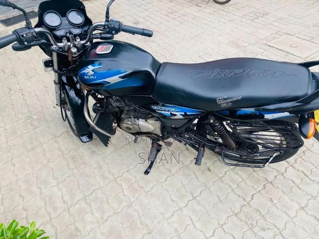 Bajaj Discover 2006 Motorbike (Used)