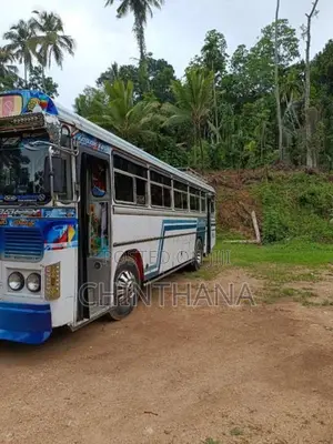 Ashok-Leyland Leyland 2010 Bus (Used)