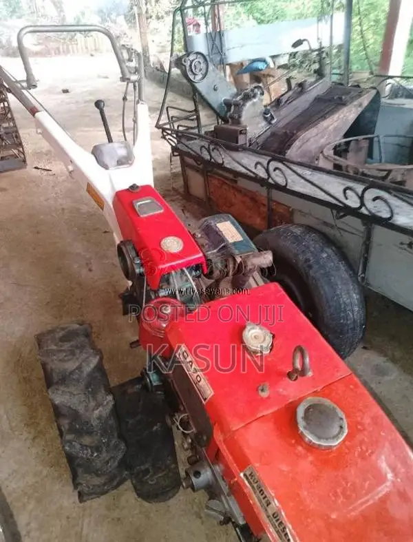 Kubota K600 2003 Tractor (Used)
