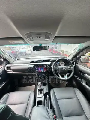 Toyota Hilux 2025 Pickup (Used)
