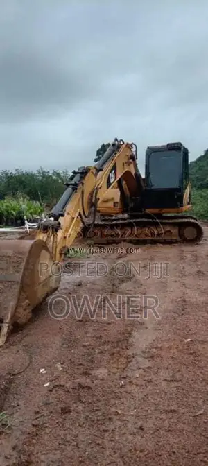 CAT 311D 2011 Heavy-Duty (Used)