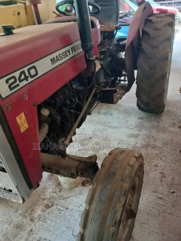 BAW 240 2023 Tractor (Used)