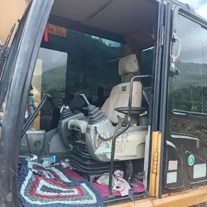 CAT 311D 2011 Heavy-Duty (Used)