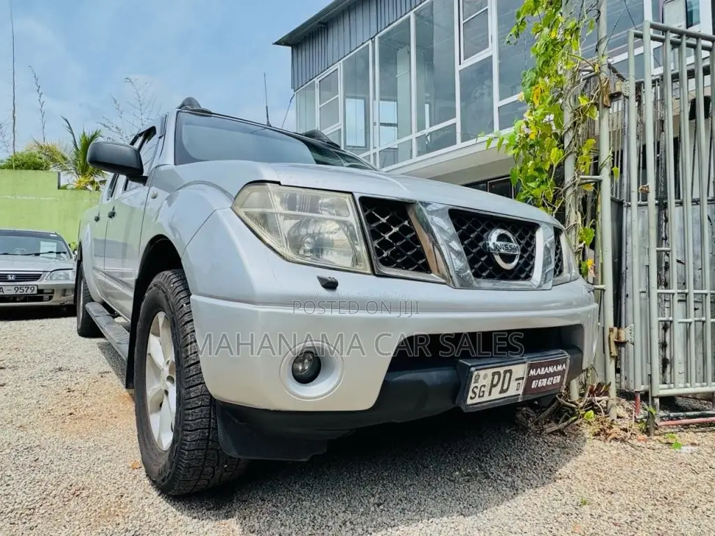 Nissan Navara 2013 Pickup (Used)