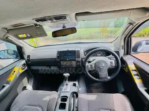 Nissan Navara 2013 Pickup (Used)