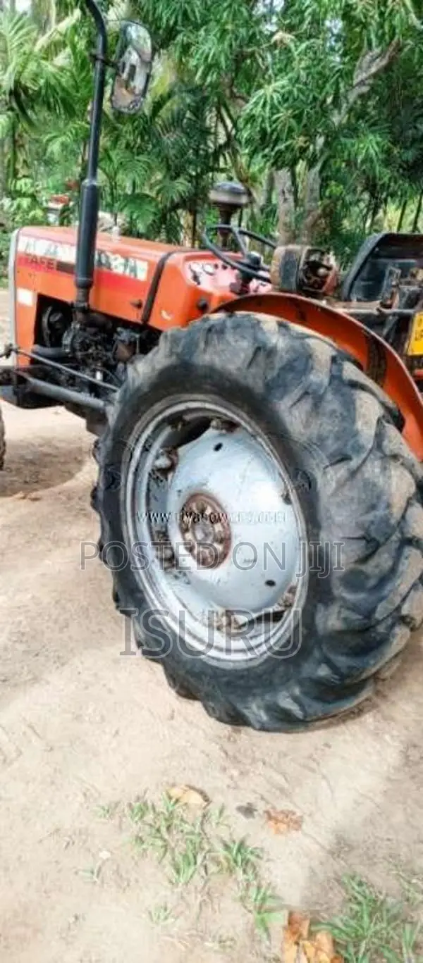 TAFE Tafe 2008 Tractor (Used)