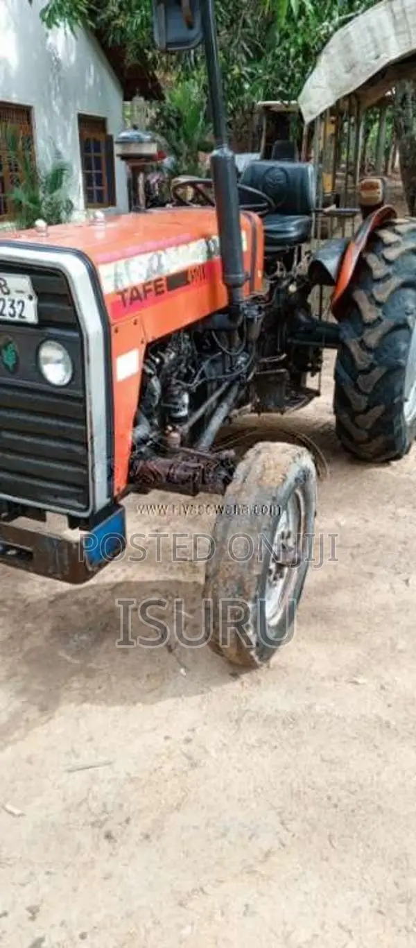 TAFE Tafe 2008 Tractor (Used)