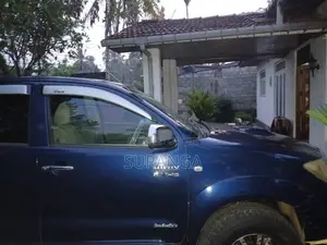 Toyota Hilux 2009 Pickup (Used)