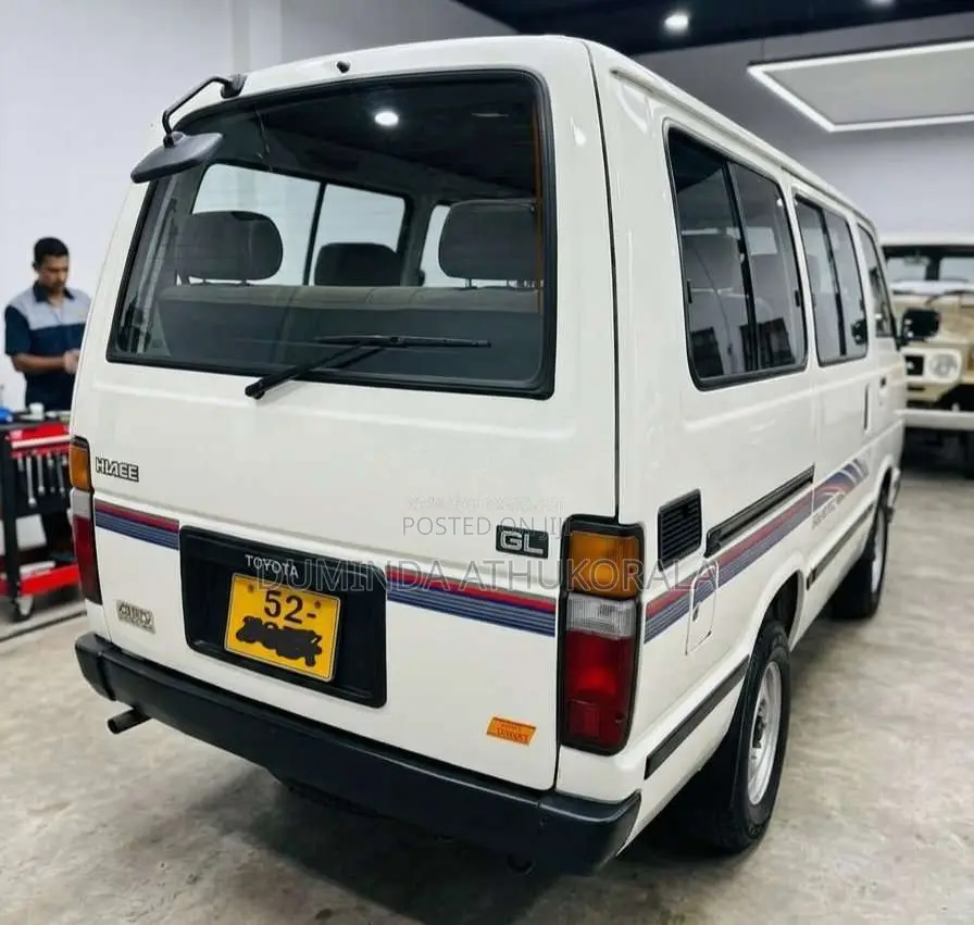 Toyota Shell 1986 Van (Used)