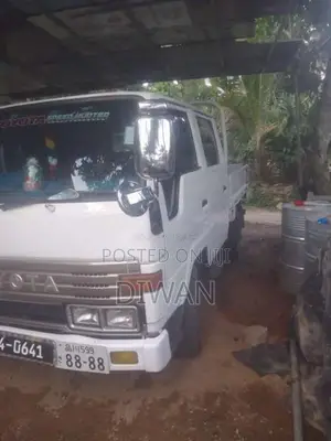 Toyota Dyna 1988 Crew Cab (Used)