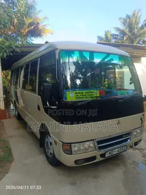 Mitsubishi Rosa 2010 Bus (Used)