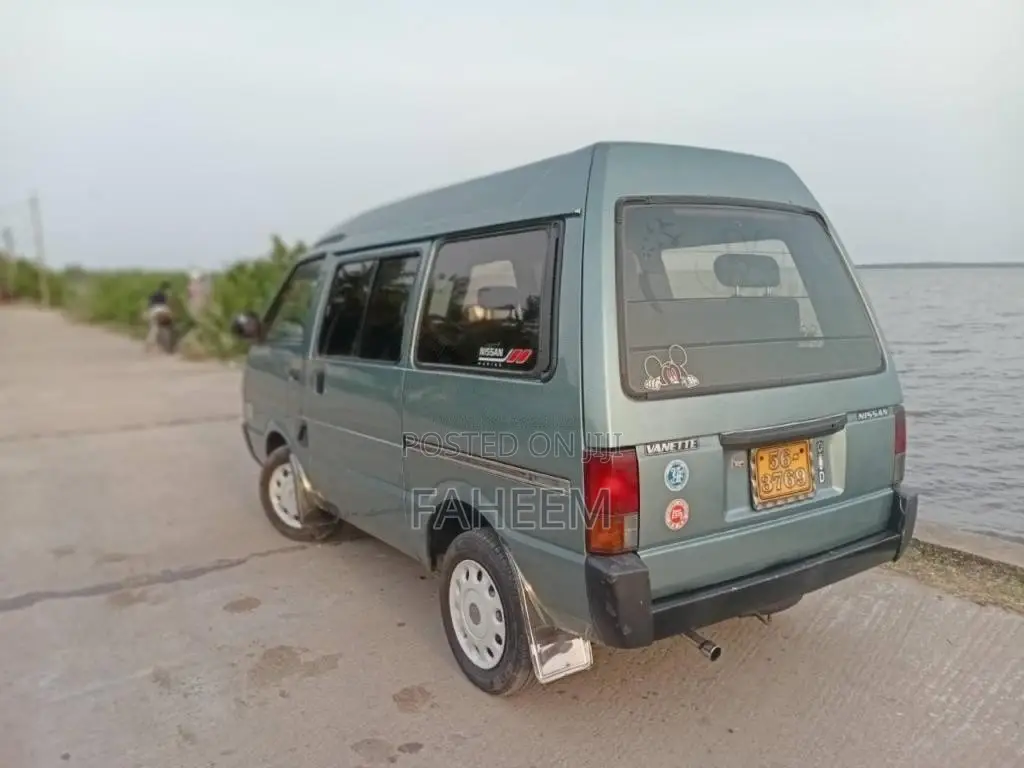 Nissan Vanette 1989 Van (Used)