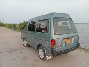 Nissan Vanette 1989 Van (Used)